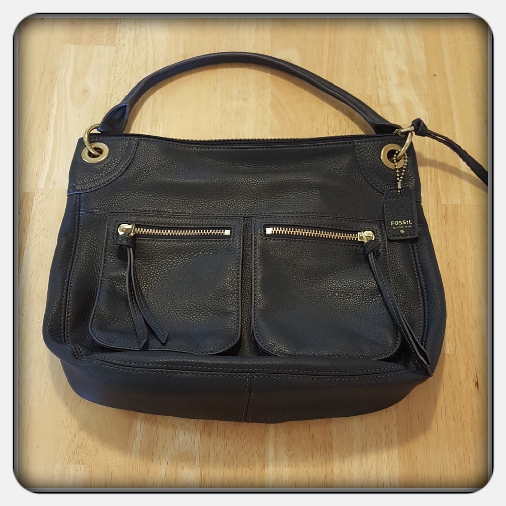NWOT Genuine Leather Large Black Fossil Karli Hobo